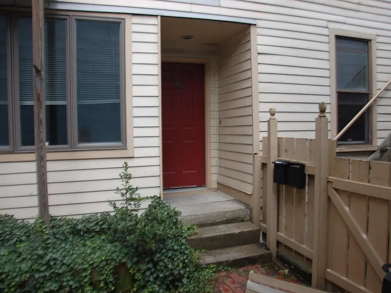 3 W Hollister St #1 — Photo 1