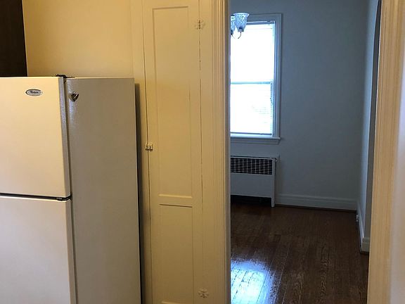 2nd image of 481 New Scotland Ave APT 4