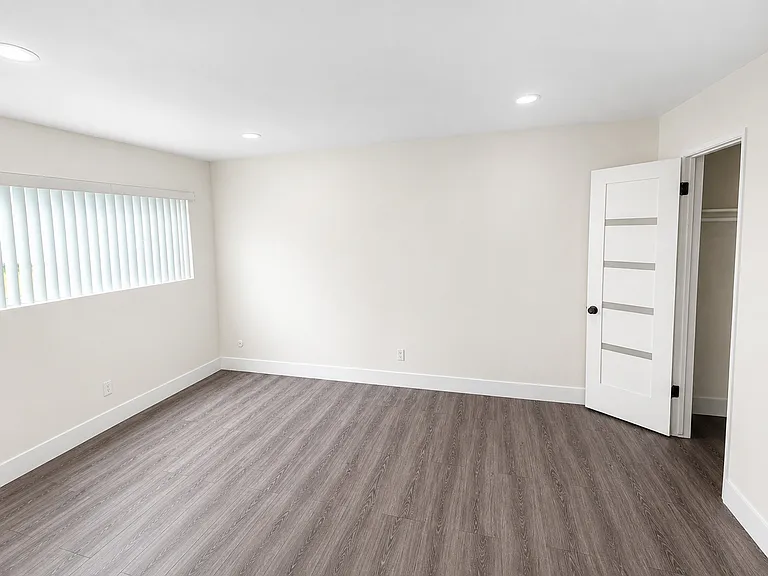 5550 Denny Ave, LLC — Photo 5