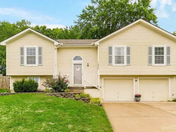 1620 N Jones Ct, Independence, MO 64056