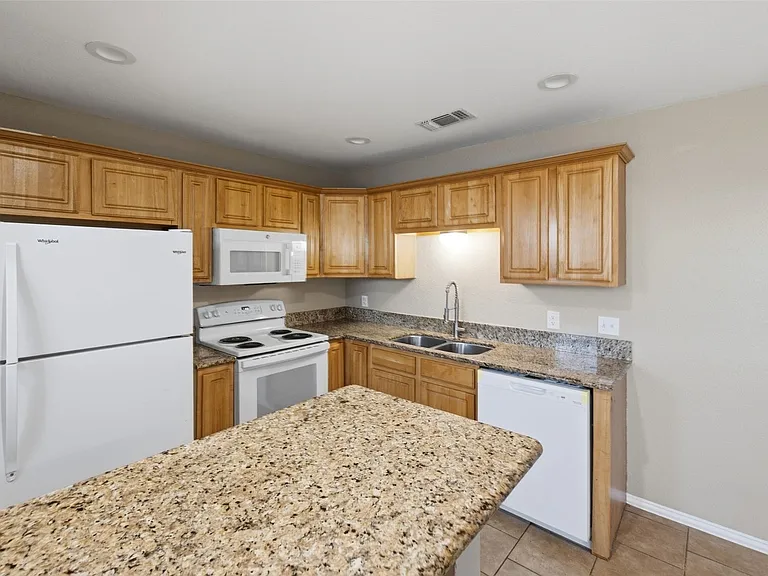 2803 Wayside Ave — Photo 17