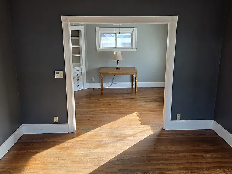 393 Main St — Photo 2