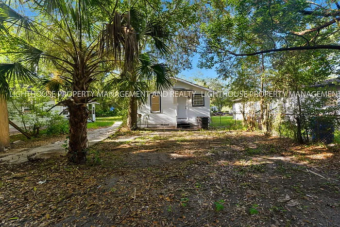 1873 W 12th St — Photo 21