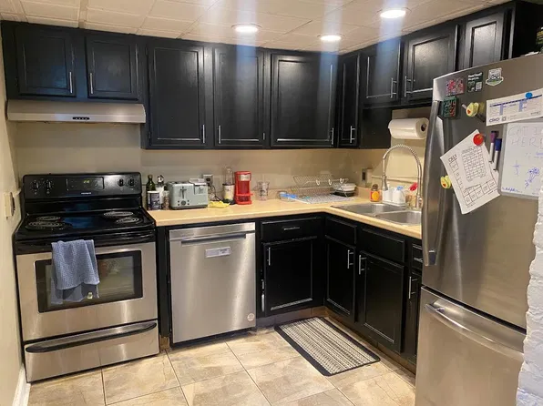 49 N Prospect St #5, Burlington, VT 05401