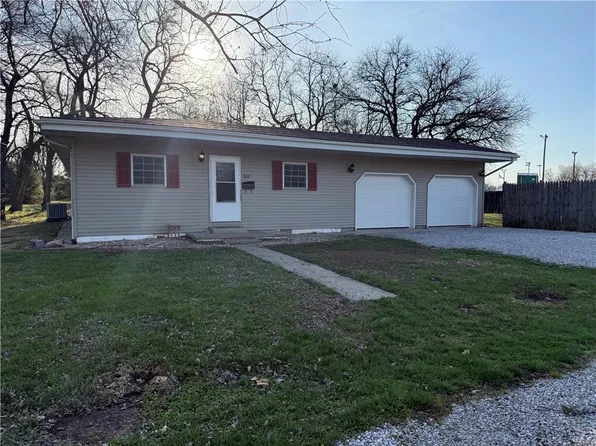 506 Davis St, Newton, IL 62448
