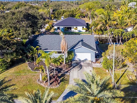 2nd image of 6581 Riparian Rd