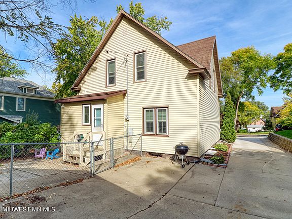 2nd image of 222 E Vasa Ave