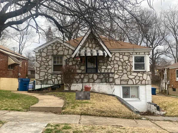 7039 Claremore Dr, Saint Louis, MO 63121