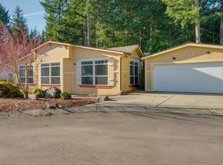 24689 E Cedar Hill Pl, Welches, OR