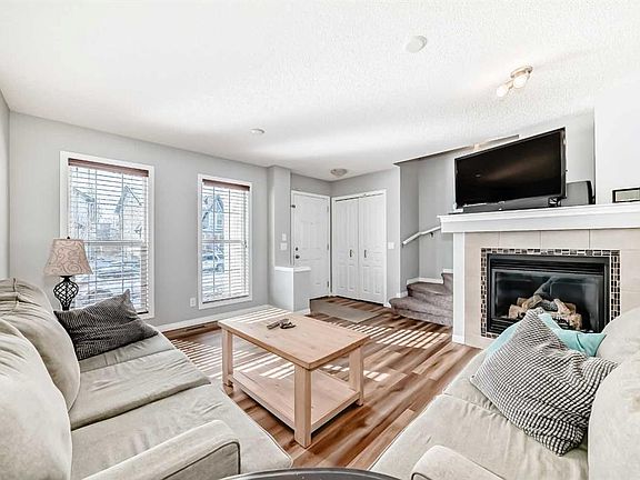 5th image of 6 Elgin Meadows Gdns SE