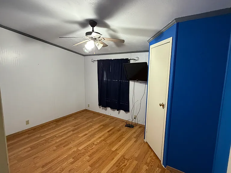 306 County Road 4722 — Photo 6