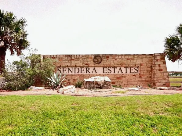 94 Sendera Loop, Victoria, TX 77904