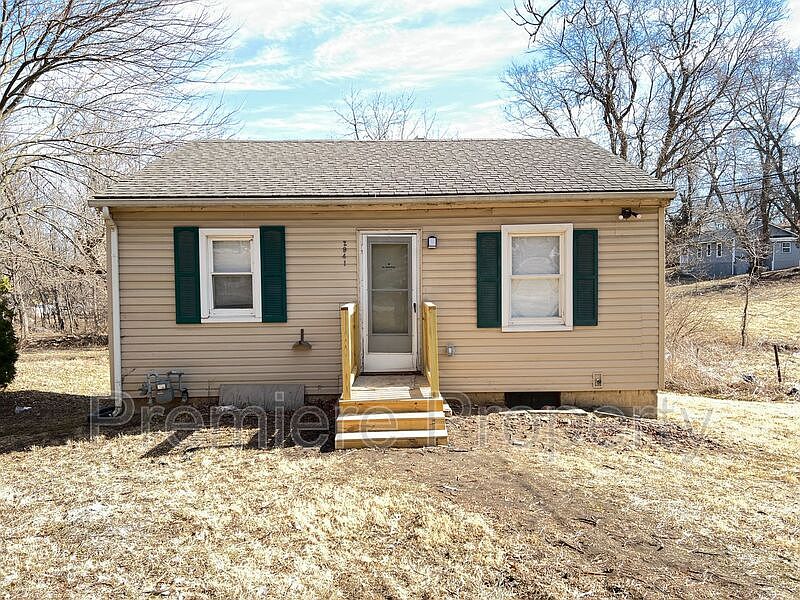 1st image of 2941 N 47th St