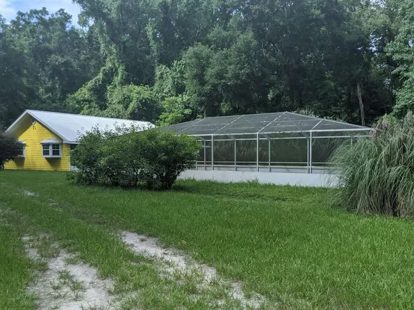 619 SW Nebraska Ter, Fort White, FL 32038