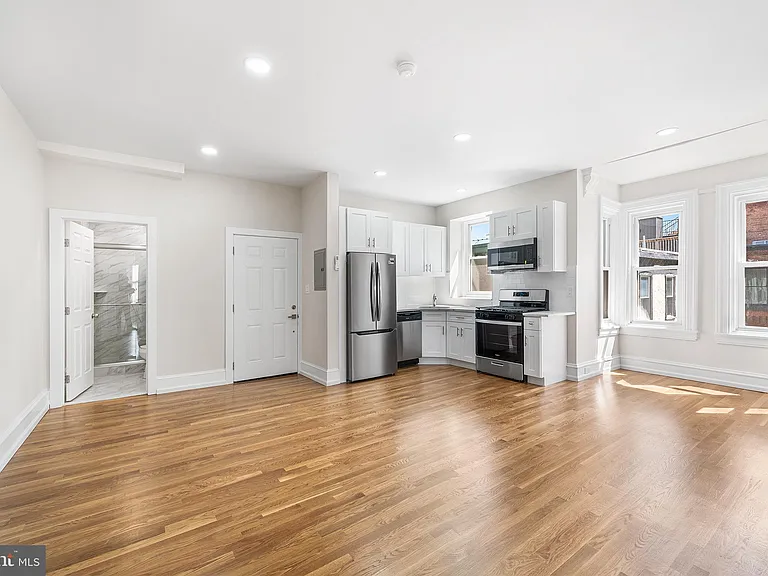 2309 Green St #3F — Photo 3