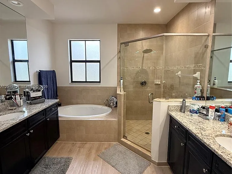 8640 NW 101st Pl — Photo 16