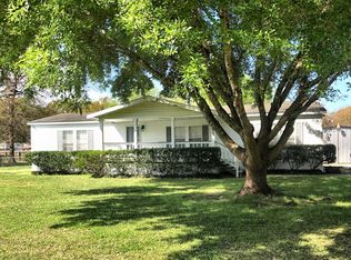 1425 Bayleaf Dr, Lake Charles, LA 70611