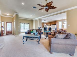 100 Winters Edge Dr, Red Oak, TX 75154