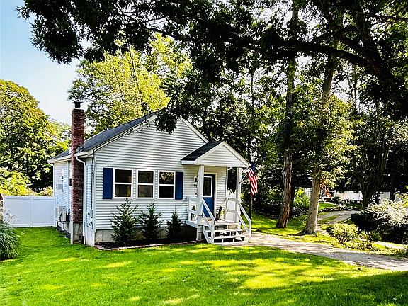 2nd image of 11 Huntington Road