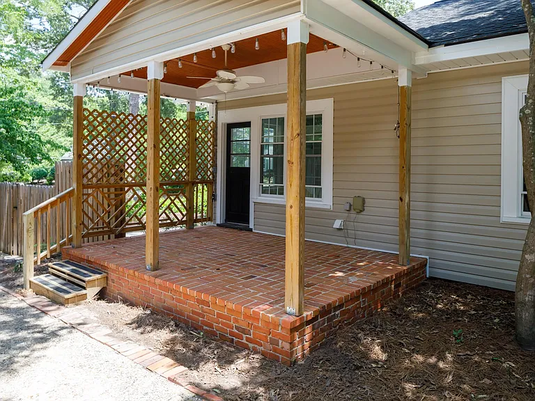 1516 Brookside Ave — Photo 25
