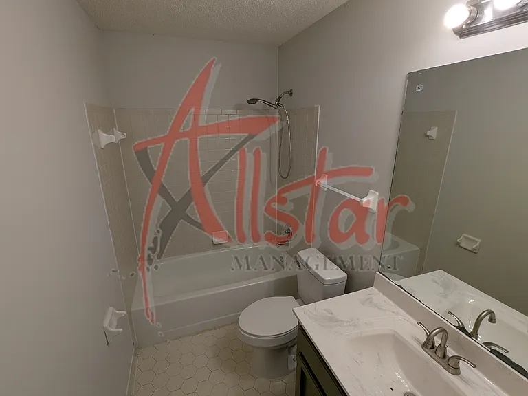 5640 Ingleside Dr — Photo 12