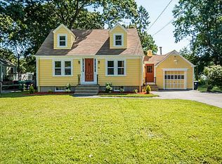 128 Haswill St, Warwick, RI 02889