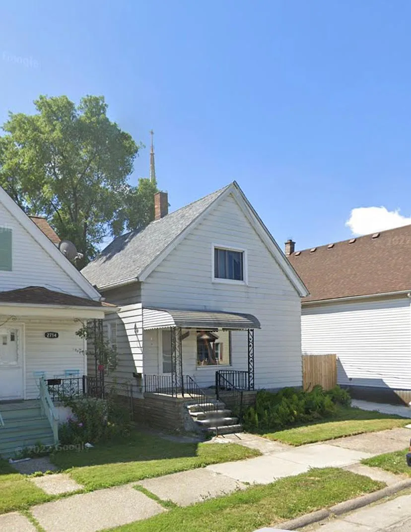 2 bed, 600 sqft, $950 — Photo 1