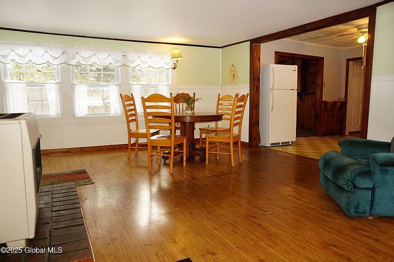 3rd image of 142 Crannel Road