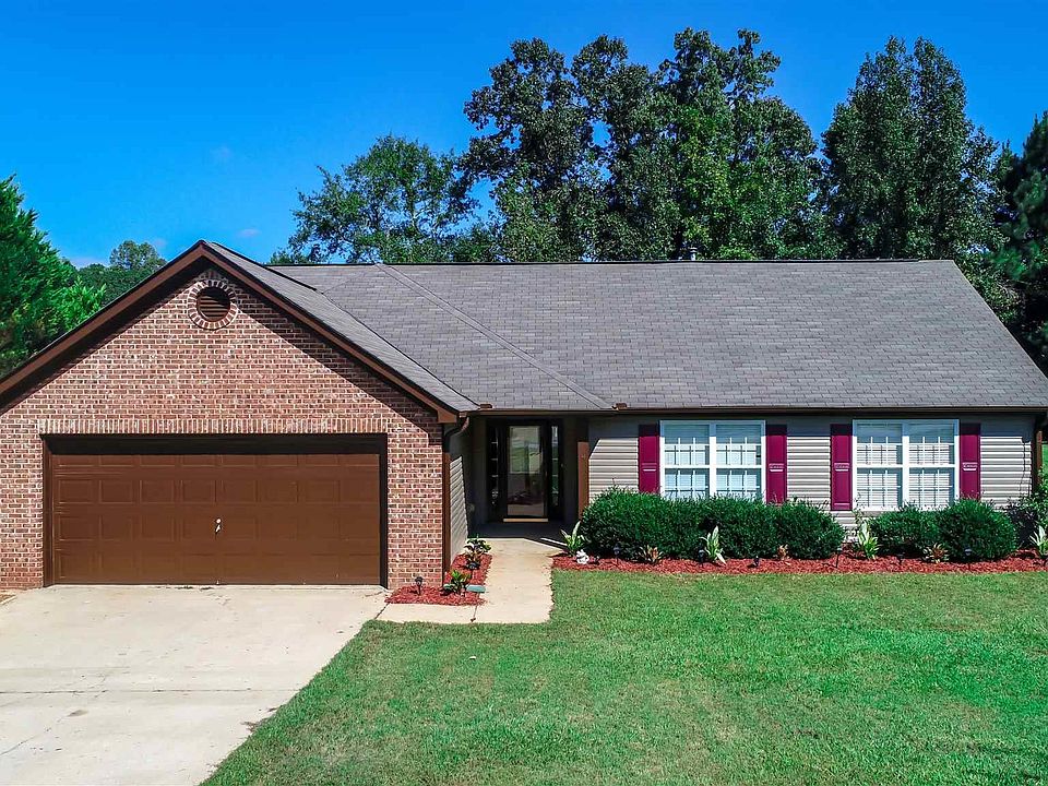 1st image of 4 Lexington Dr