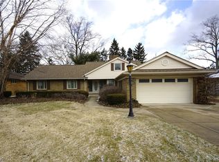 22750 Hilliard Blvd, Rocky River, OH