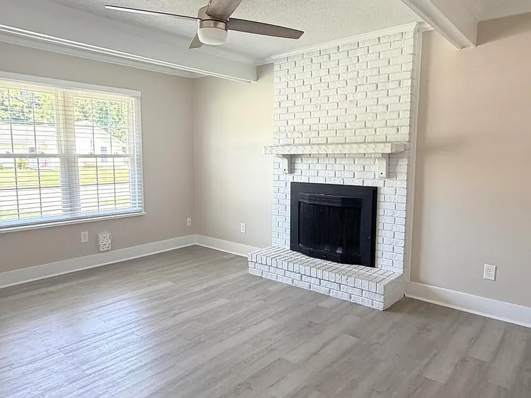 220 Branchwood Dr — Photo 11