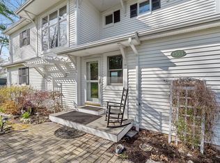 1553 Red Tail Ln, Skaneateles, NY 13152