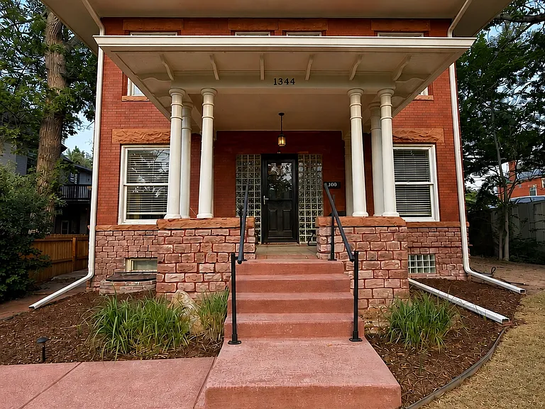 1344 N Gaylord St #100 — Photo 14