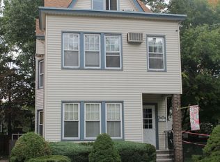25 Zabriskie St, Haledon, NJ 07508