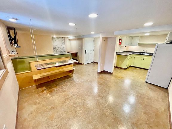 2nd image of 3001-3007 SE Belmont St #3001B