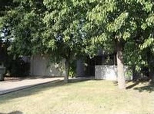 2606 N Bradley St, Visalia, CA 93292