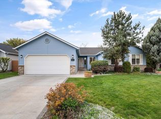 2232 S Arthur Loop, Kennewick, WA 99338