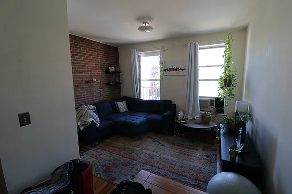 Rented by BIG Management NY | media 6