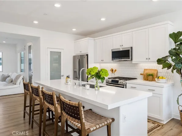 111 Juniper Dr, Rancho Mission Viejo, CA 92694