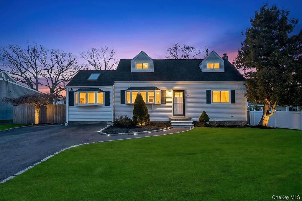 10 Continental Drive, Port Jefferson Station, NY 11776 | Zillow 10 Continental Drive, Port Jefferson Station, NY 11776 | Zillow