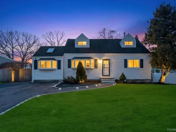 10 Continental Drive, Port Jefferson Station, NY 11776