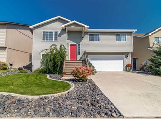 9220 W Foxtail Ln, Cheney, WA 99004