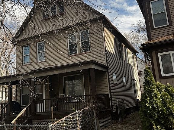 3rd image of 1365 E 89th St