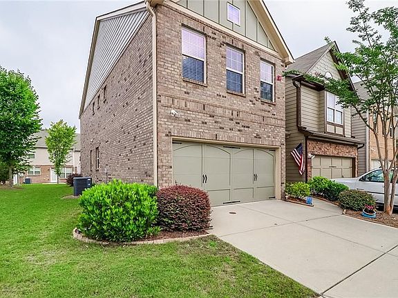 2nd image of 2344 Attewood Dr