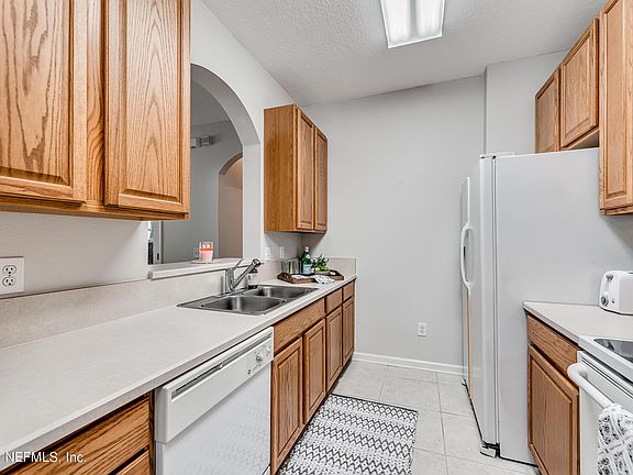 5th image of 7801 Point Meadows Dr Unit 1210