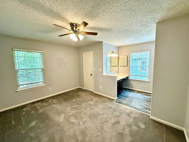 4510 Genoa Cir — Photo 23