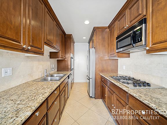 5th image of 133 N Swall Dr #203C