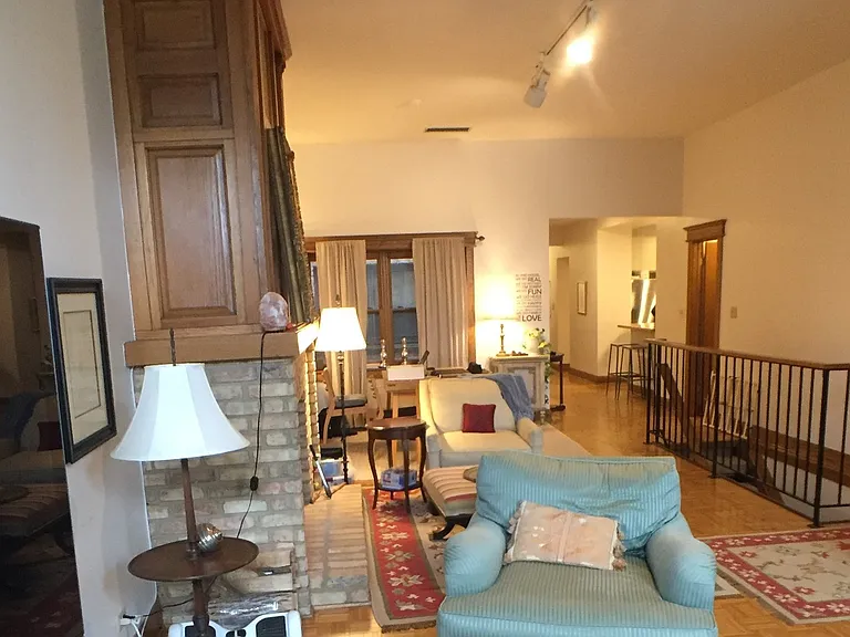 443 W Eugenie St #1E — Photo 3
