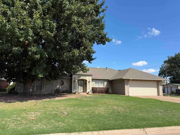 1904 Live Oaks, Enid, OK 73703