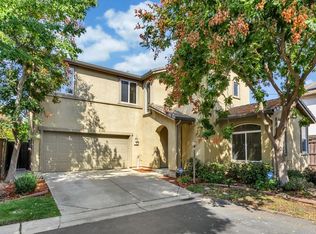 17 N Beach Pl, Sacramento, CA
